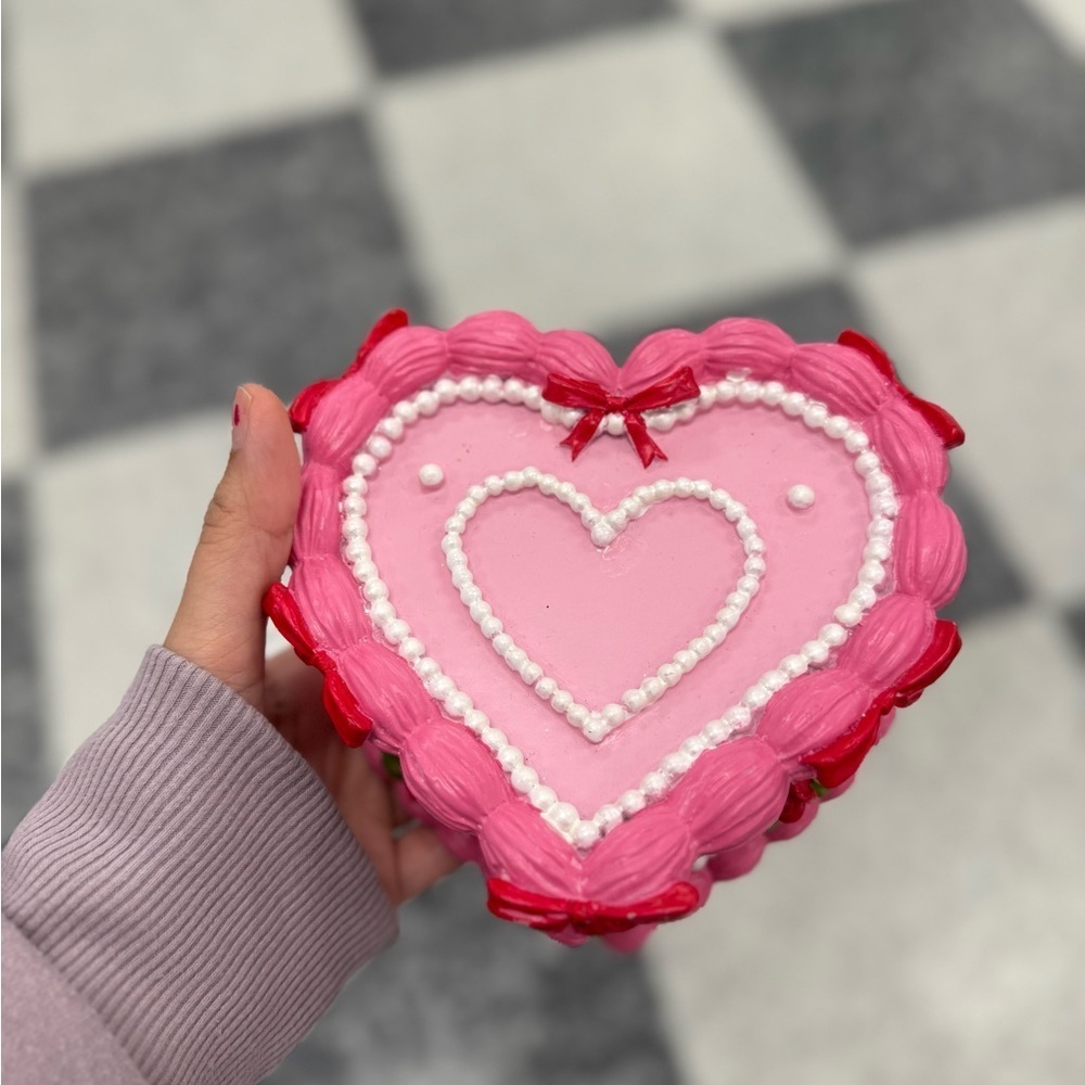 Pink Heart-Shaped Decor Valentines - Picture 2 of 2